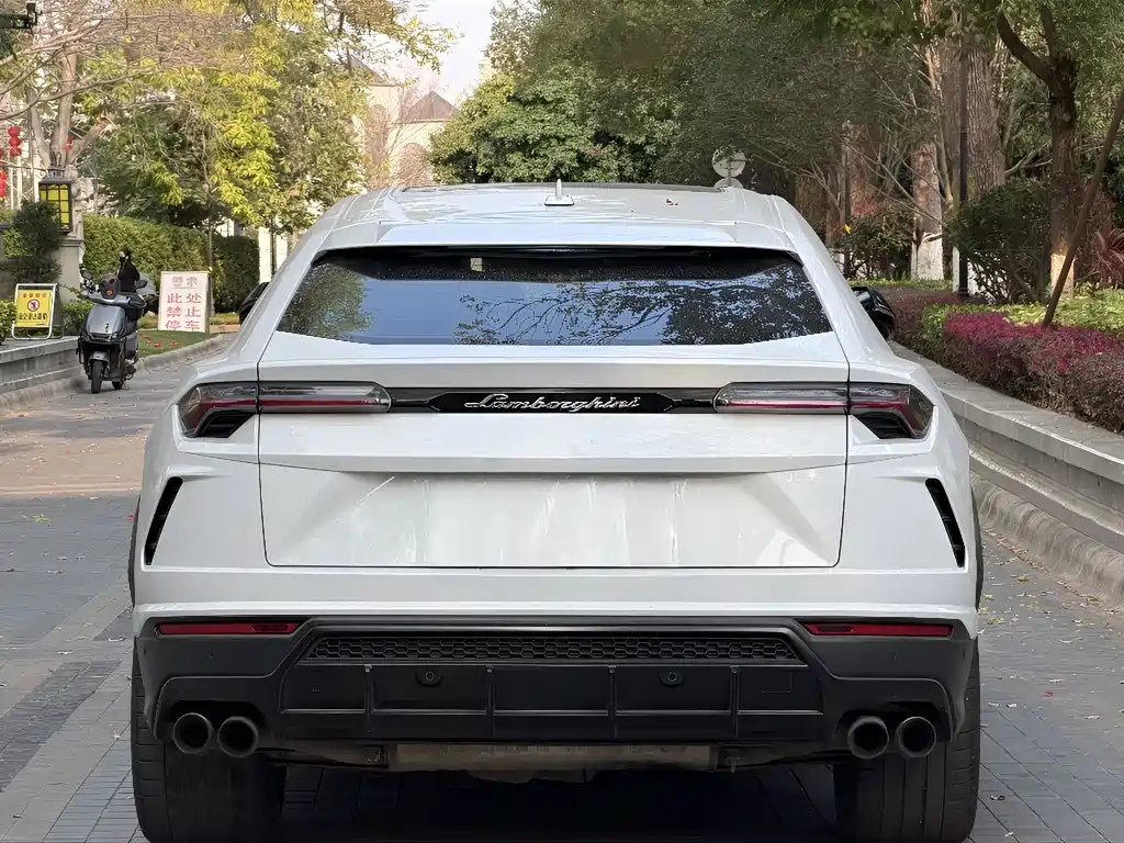 Lamborghini Urus 2019 — фото 4