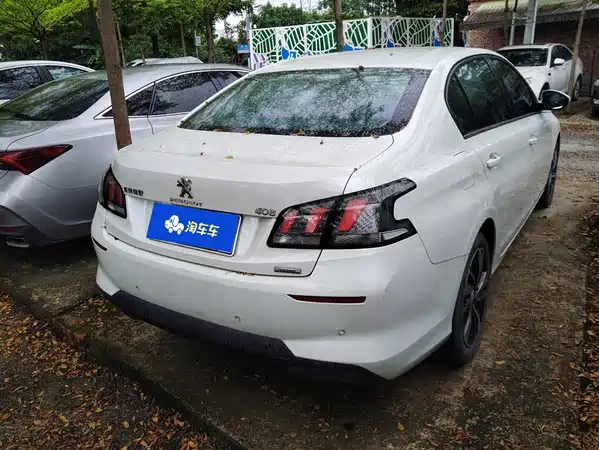 Peugeot 408 2022