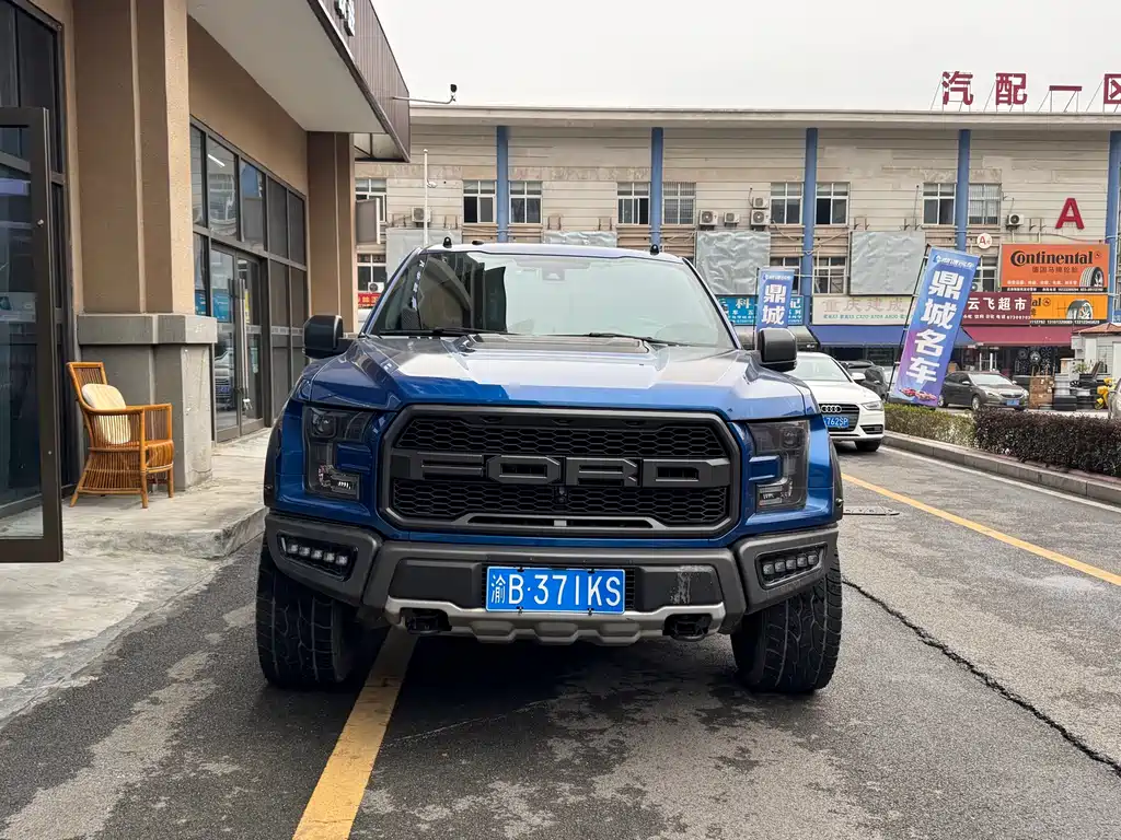 Ford F-150 Raptor 2018 — фото 2