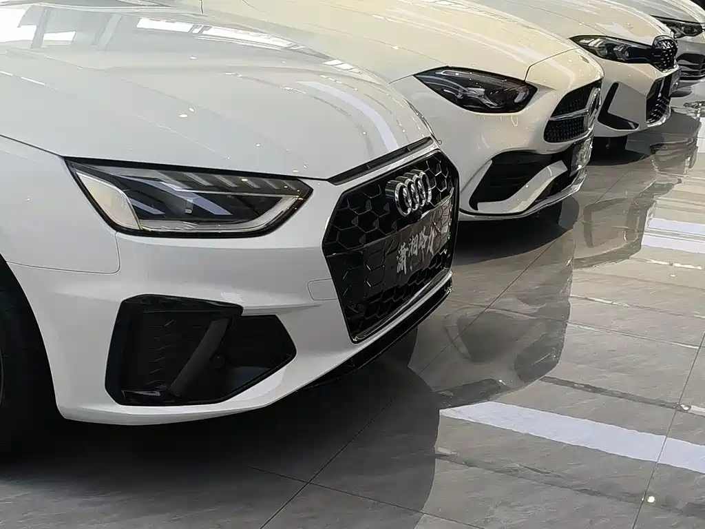 Audi A4L 2025 — фото 14