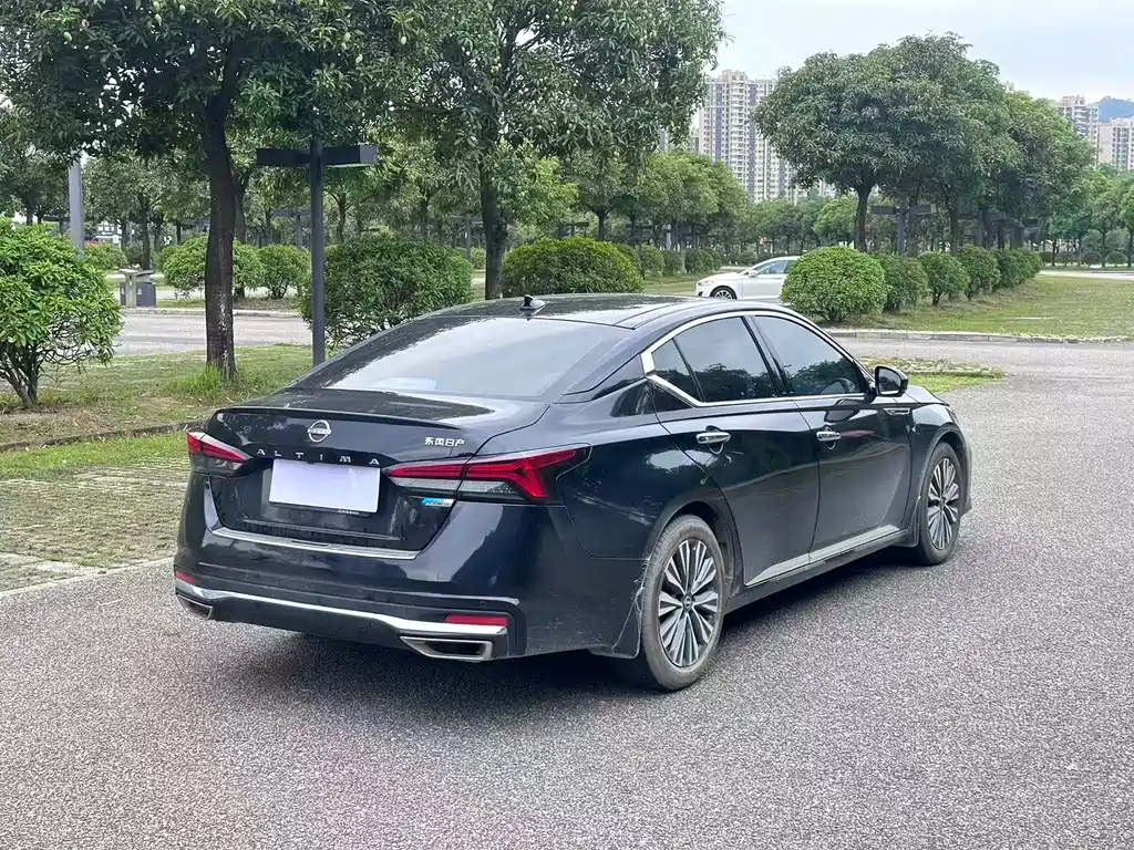 Nissan Teana 2024 — фото 11