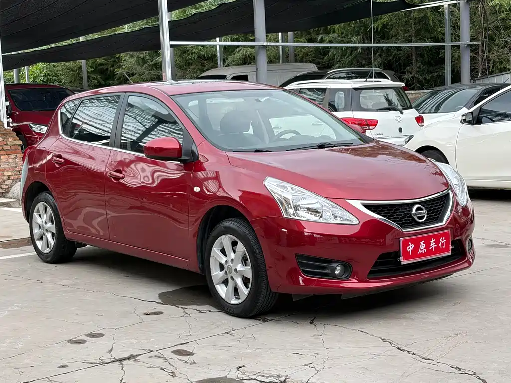 Nissan Tiida 2016 — фото 3