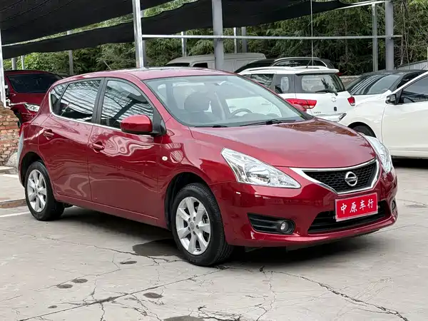 Nissan Tiida 2016