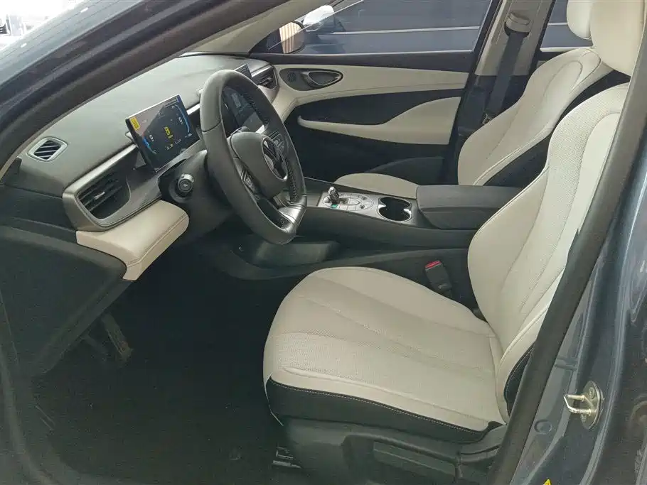 BYD Seal 05 DM-i 2025 — фото 9