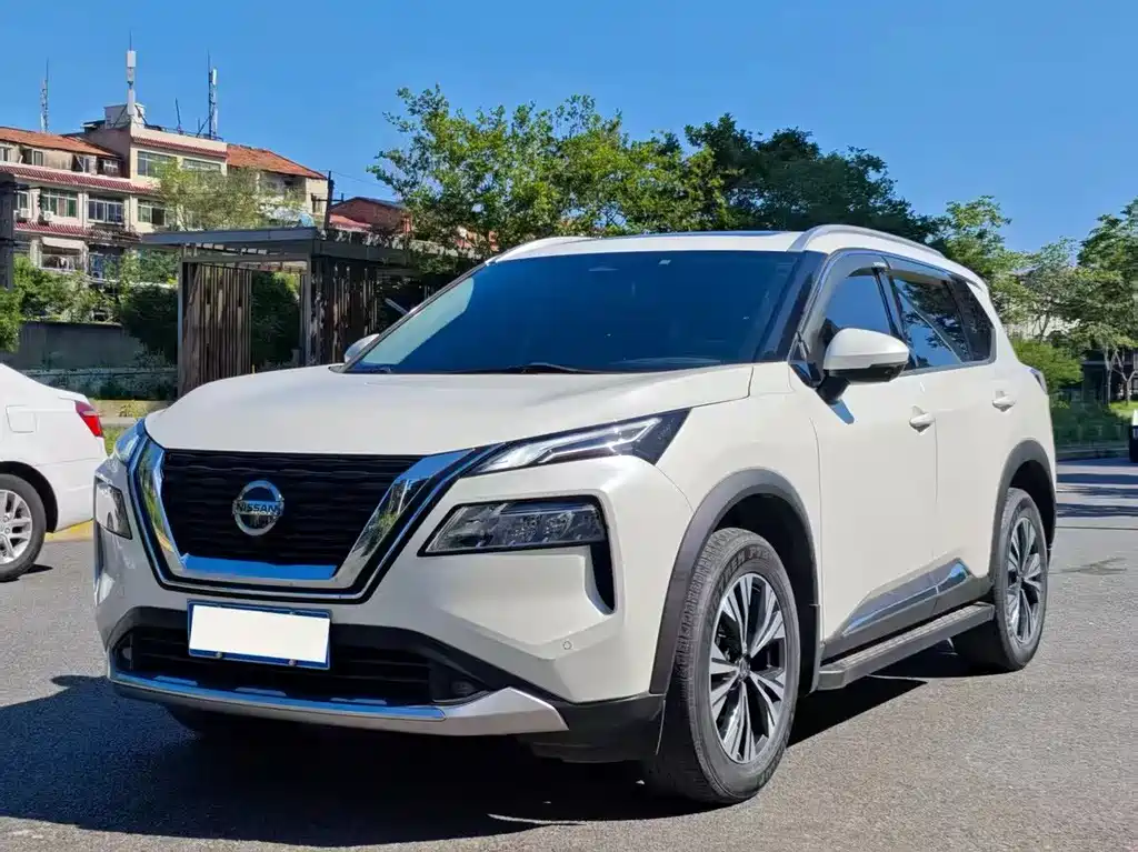 Nissan X-Trail 2022 — фото 1