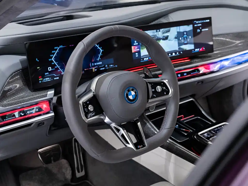BMW M760Le 2026 — фото 9