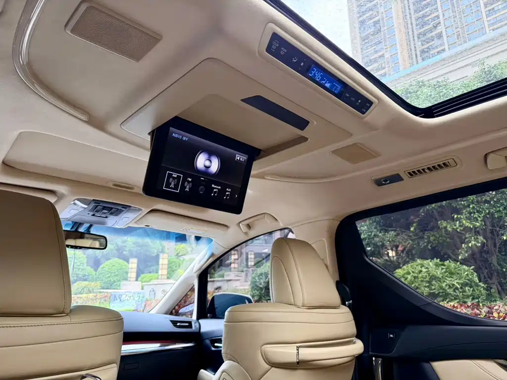 Toyota Alphard 2016 — фото 16