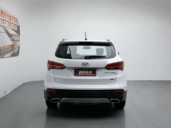 Hyundai Santa Fe 2014