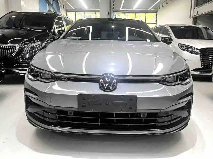 Volkswagen Golf 2024