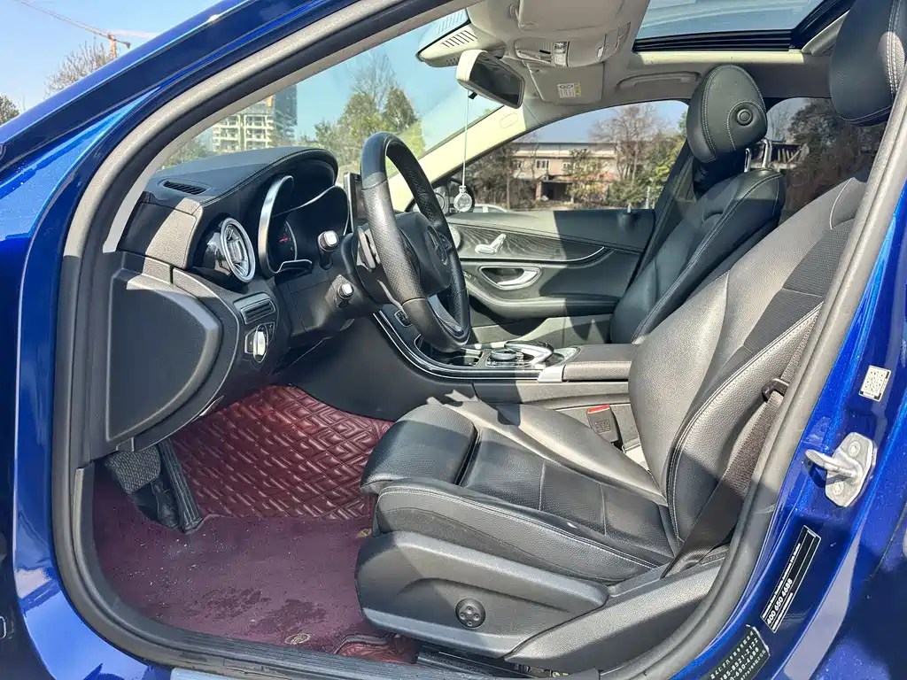 Mercedes-Benz C-Class 2018 — фото 11