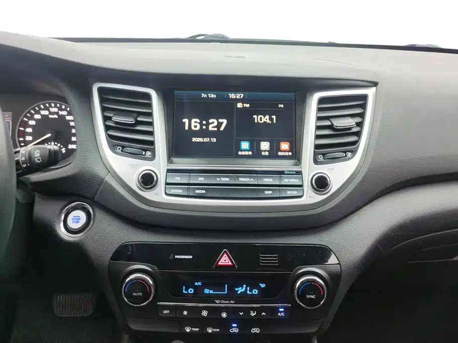 Hyundai Tucson 2016 — фото 13