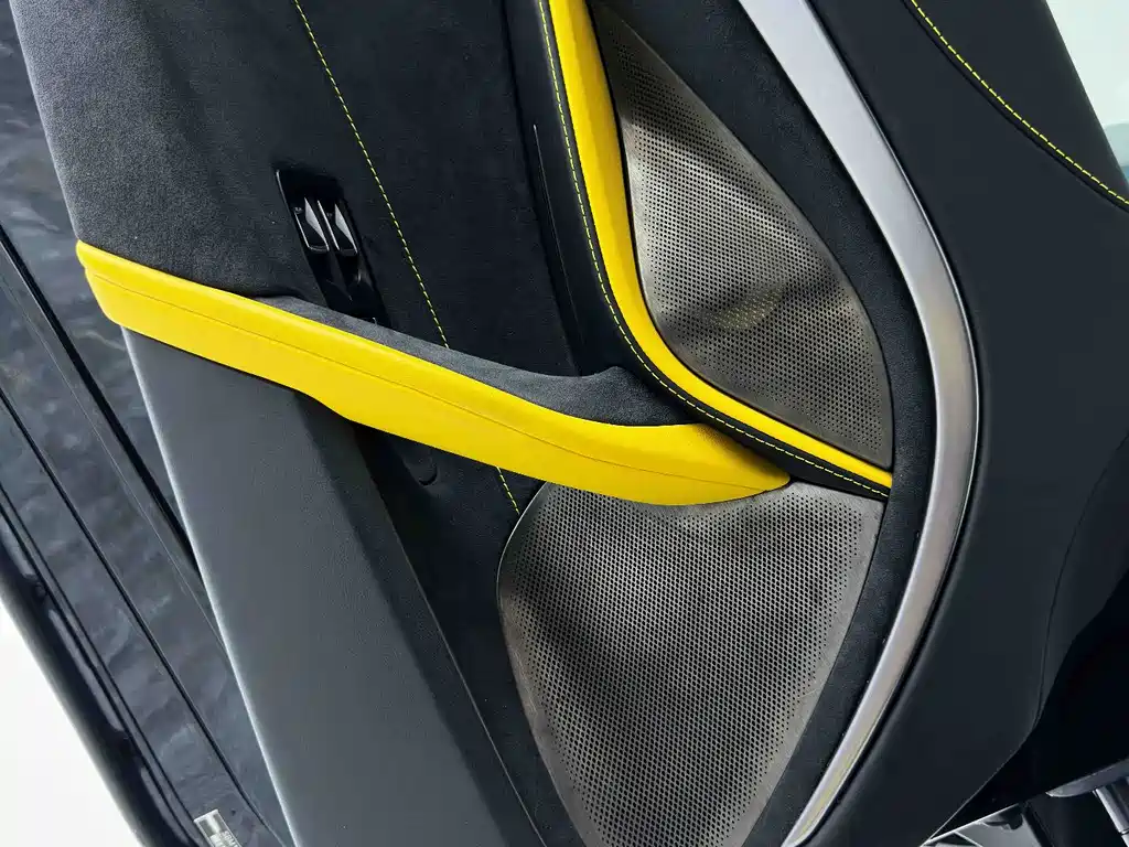 McLaren 720S 2020 — фото 17