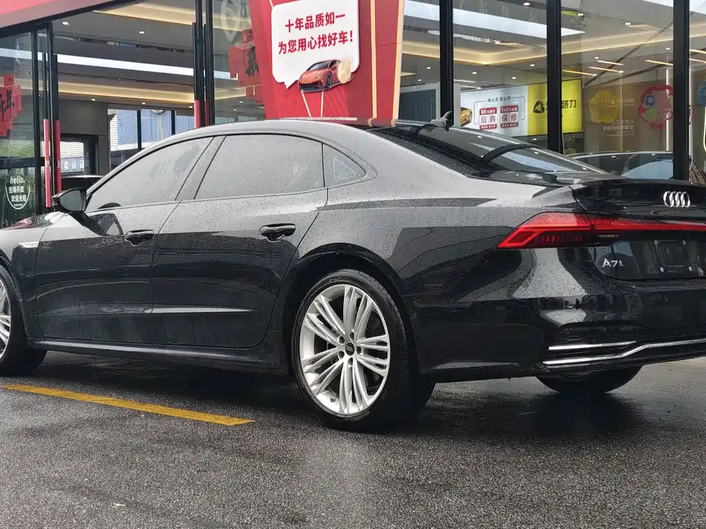 Audi A7L 2025 — фото 5