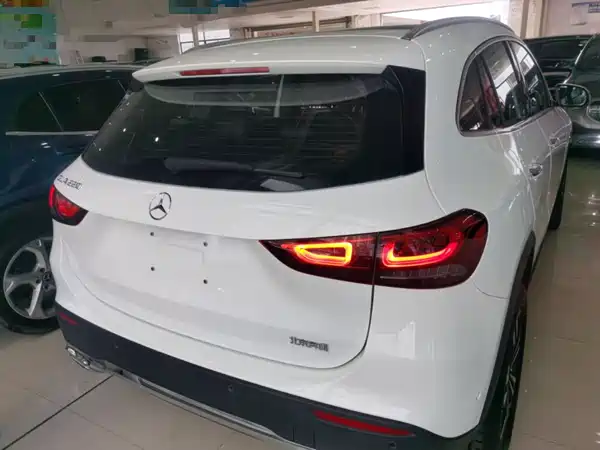 Mercedes-Benz GLA 2023
