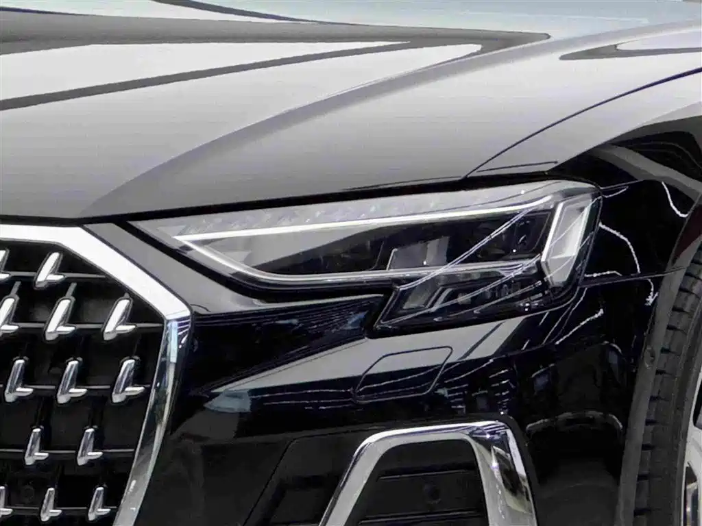 Audi A8 2023 — фото 3