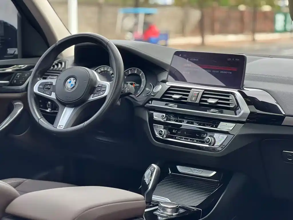 BMW X3 2018 — фото 9