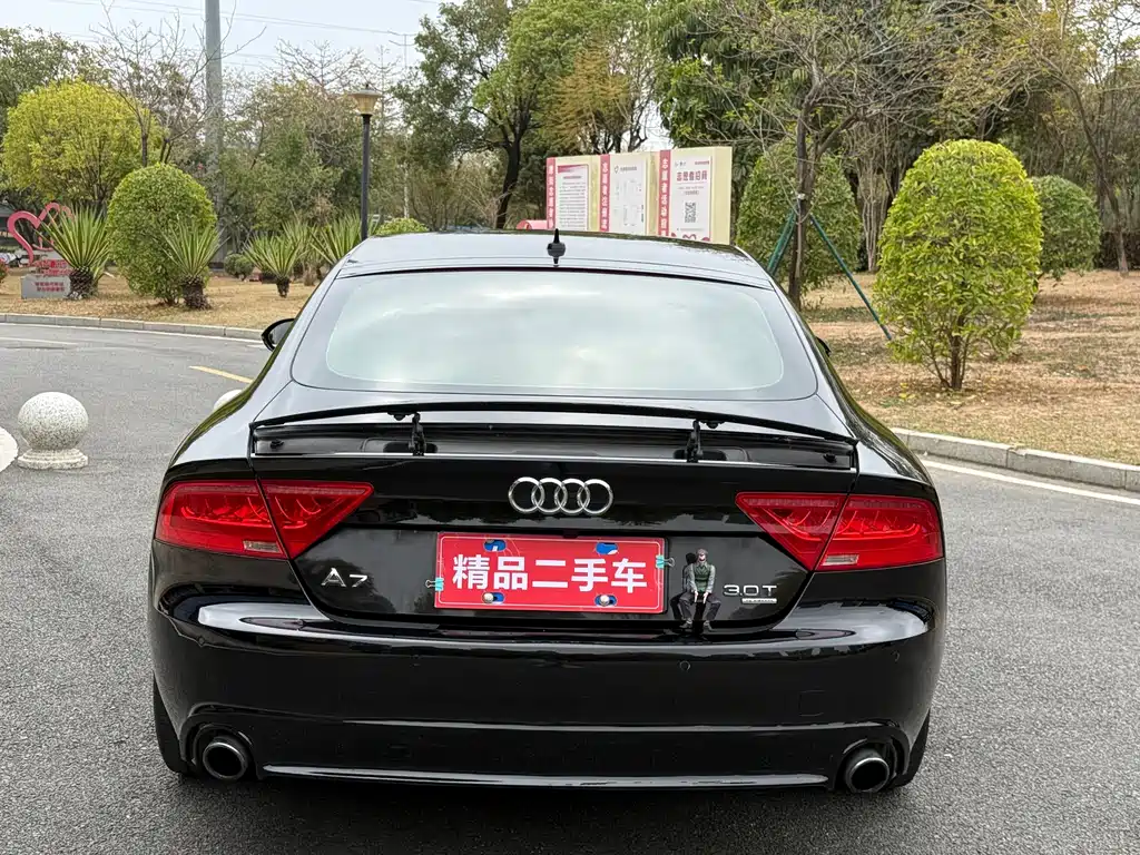 Audi A7 2012 — фото 9