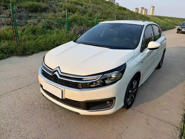 Citroën C4L 2016