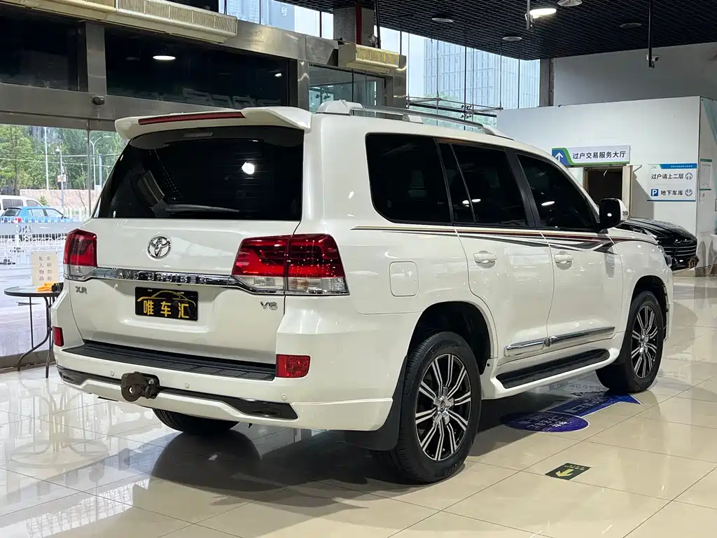 Toyota Land Cruiser 2019 — фото 4