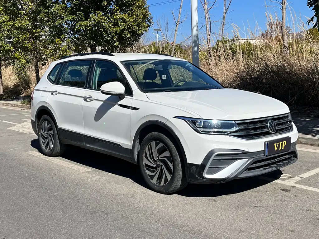 Volkswagen Tiguan L 2022 — фото 3