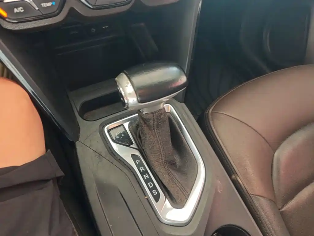 GAC Trumpchi GS4 2015 — фото 14