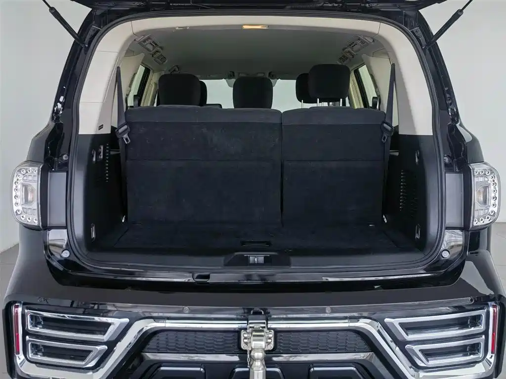 Nissan Patrol 2018 — фото 13