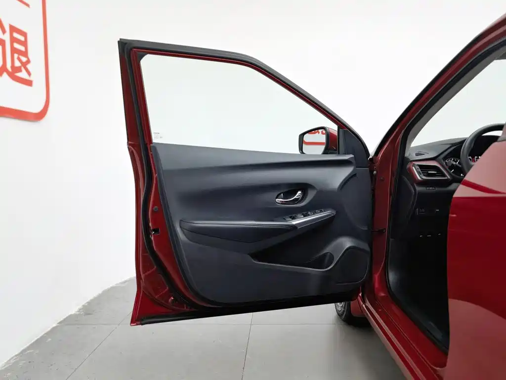Nissan Bluebird 2019 — фото 8