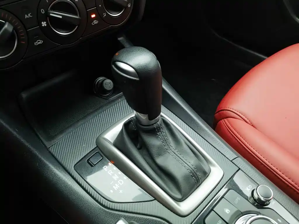 Mazda 3 Angkesela 2018 — фото 13
