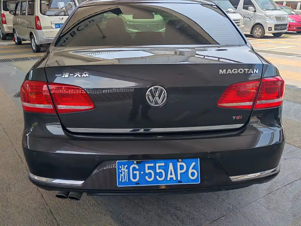 Volkswagen Magotan 2014
