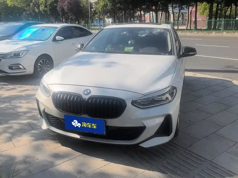 BMW 1 Series 2023