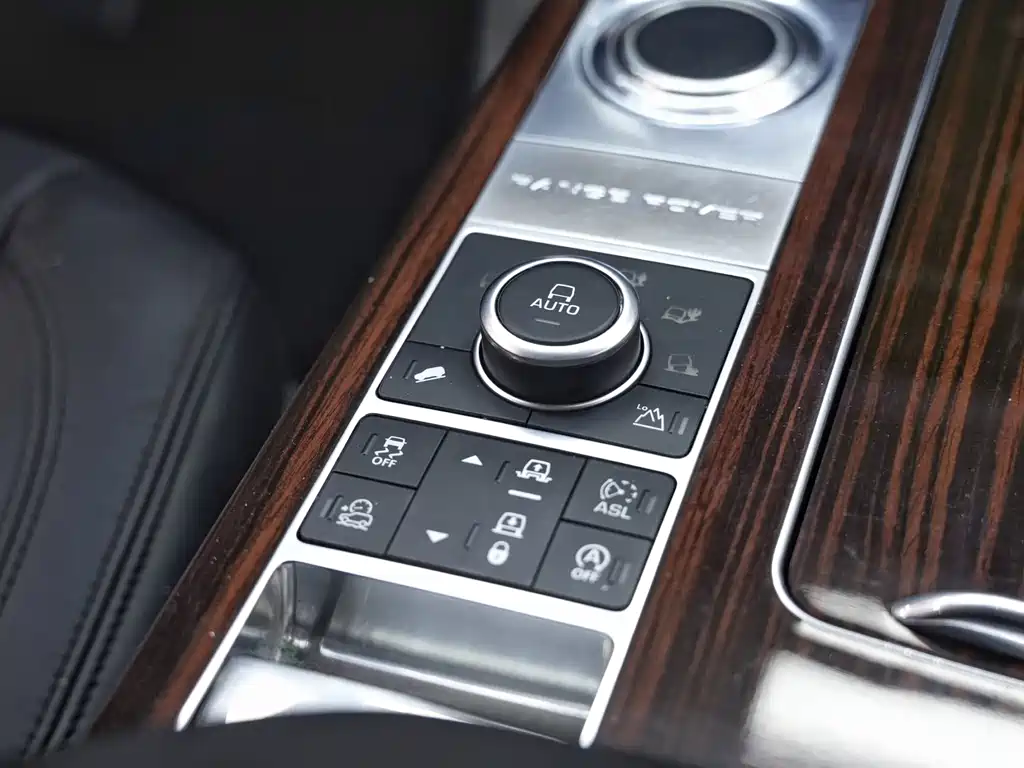Land Rover Range Rover 2017 — фото 14