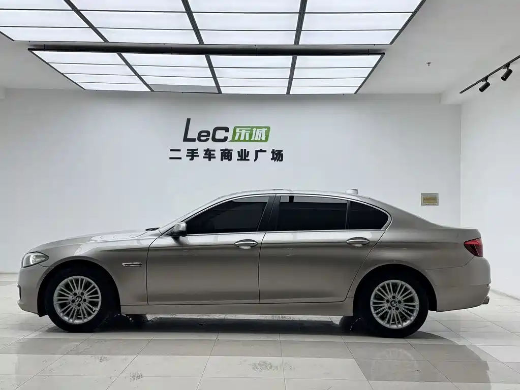 BMW 5 Series 2014 — фото 14