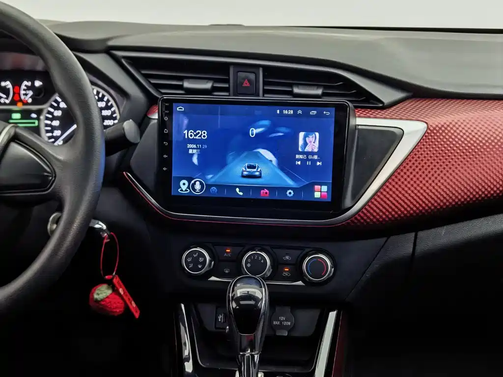 Nissan Bluebird 2019 — фото 12