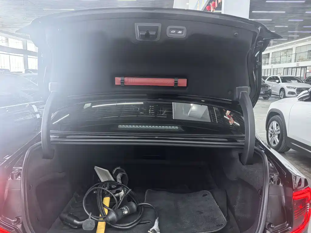 Volvo S90 PHEV 2021 — фото 17