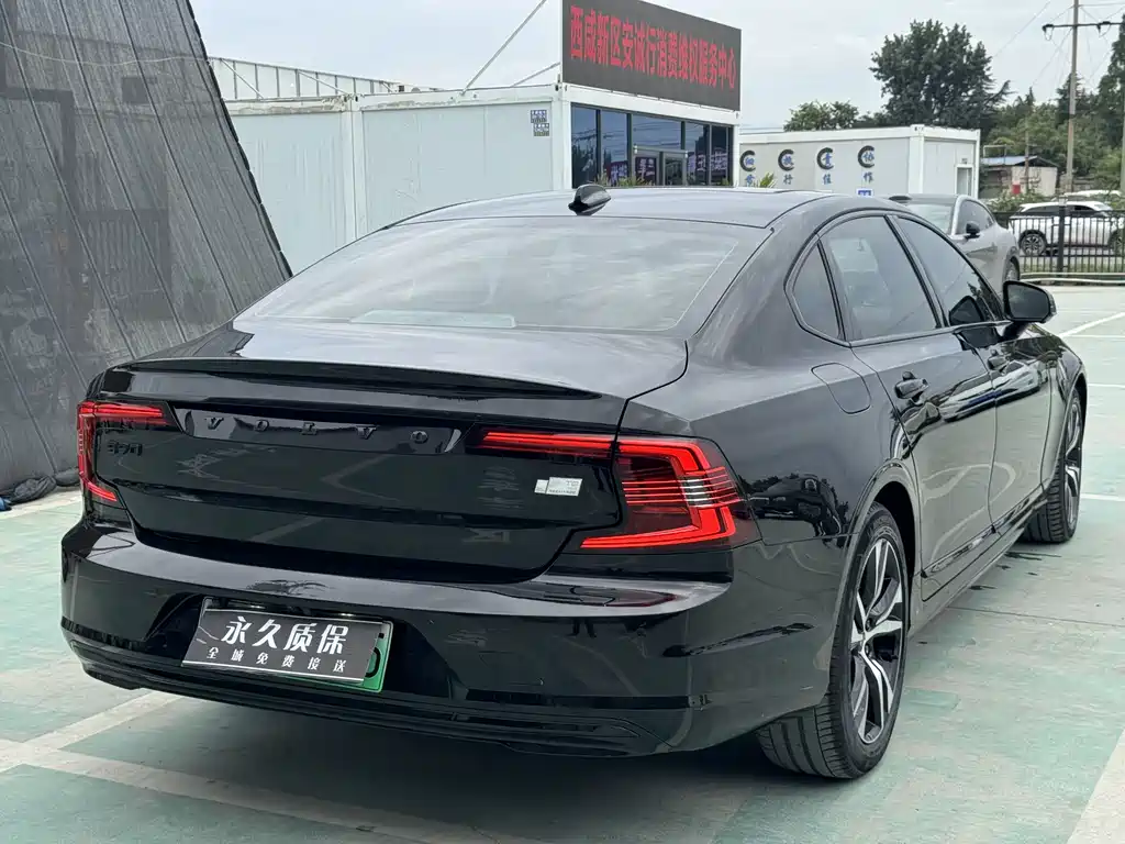 Volvo S90 PHEV 2021 — фото 23
