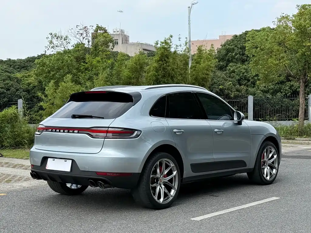 Porsche Macan 2021 — фото 16
