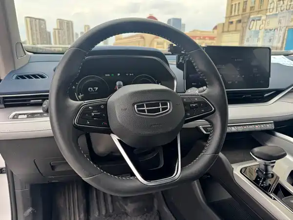 Geely Xingrui 2022