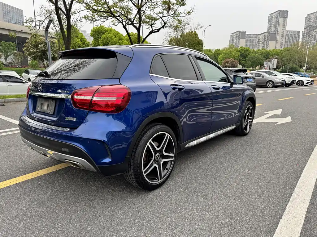 Mercedes-Benz GLA 2018 — фото 10