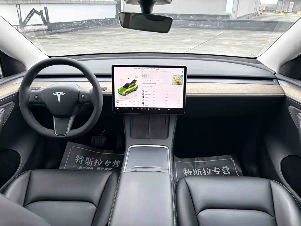 Tesla Model Y 2022 — фото 10