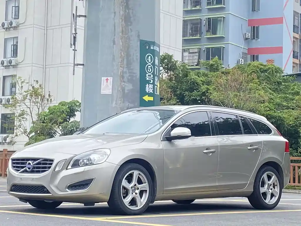 Volvo V60 2013