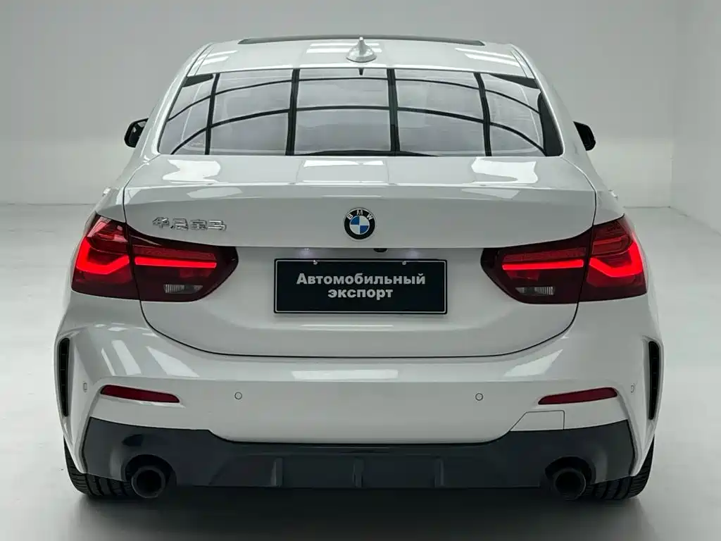 BMW 1 Series 2023 — фото 15