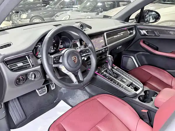 Porsche Macan 2020