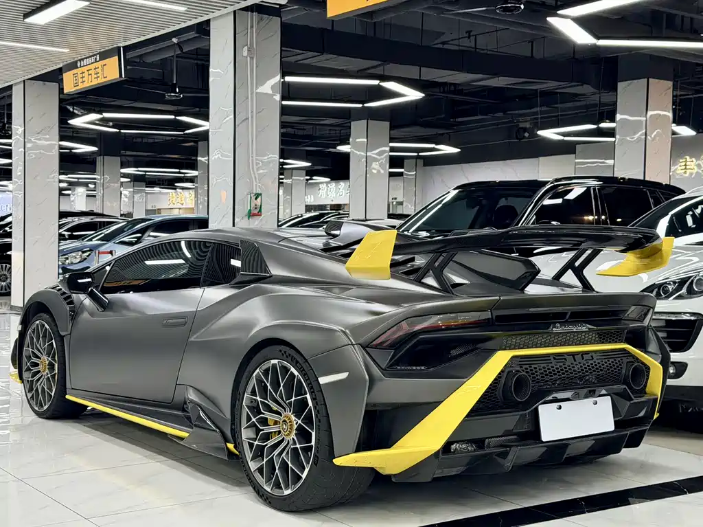 Lamborghini Huracán 2022 — фото 17