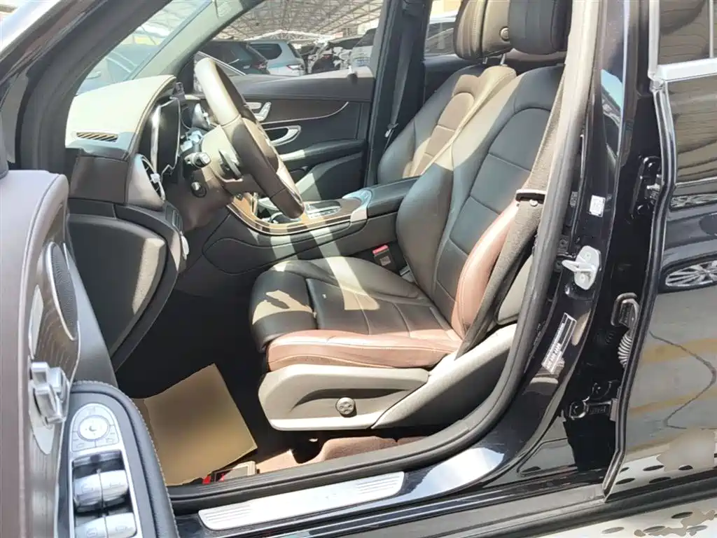 Mercedes-Benz GLC 2023 — фото 15