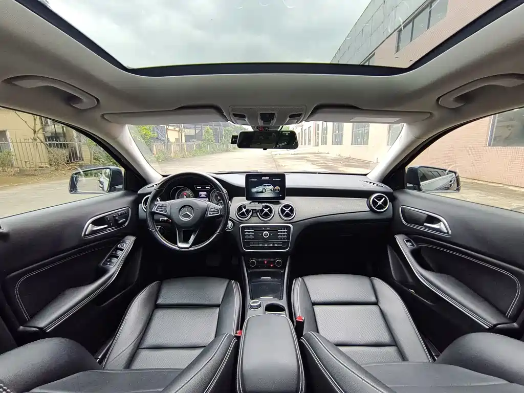 Mercedes-Benz GLA 2017 — фото 12