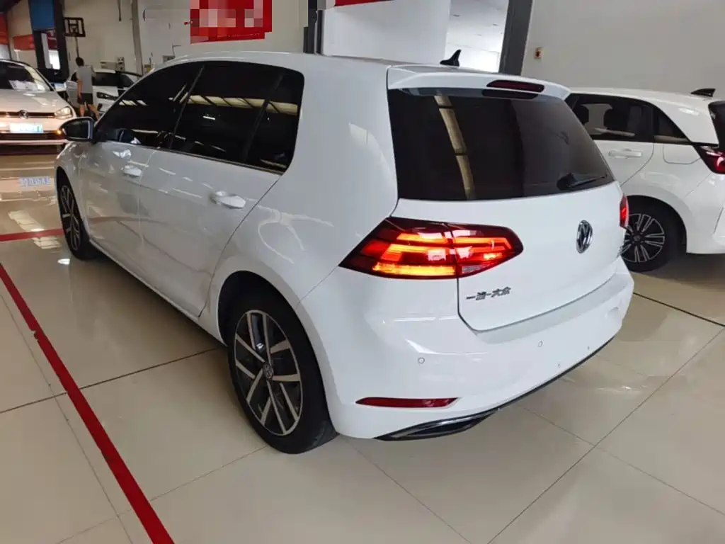 Volkswagen Golf 2020