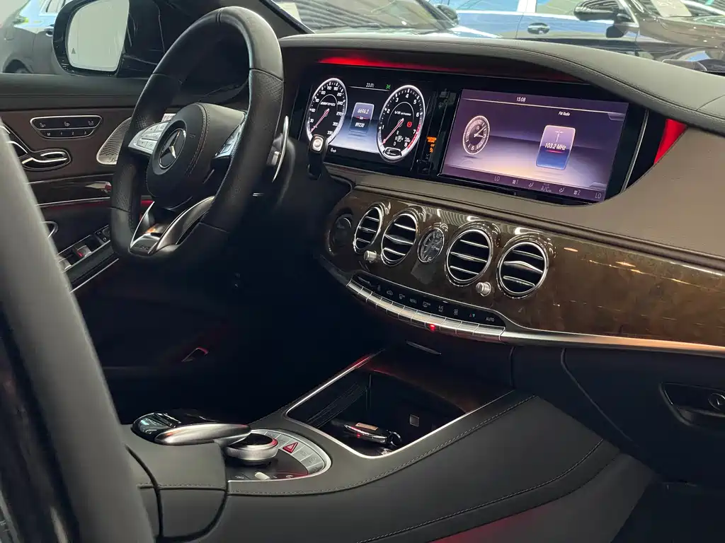 Mercedes-Benz S-Class AMG 2016 — фото 32