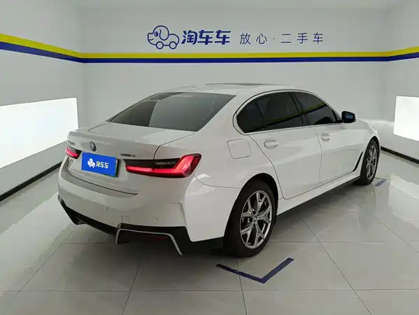 BMW i3 2024