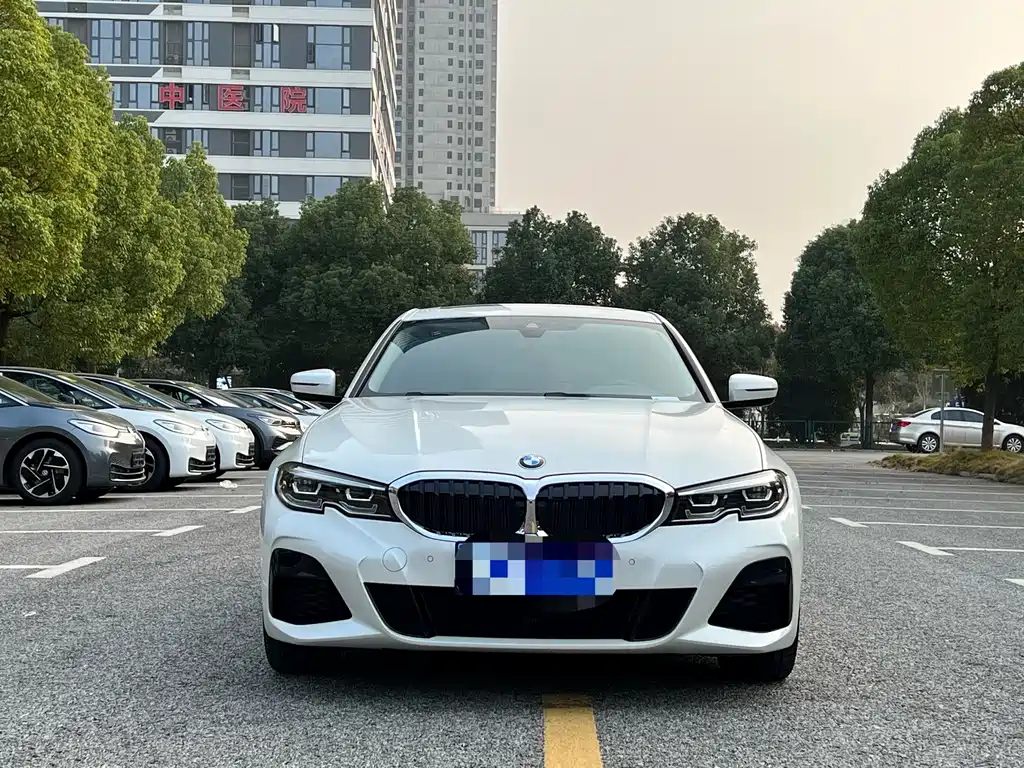 BMW 3 Series 2022