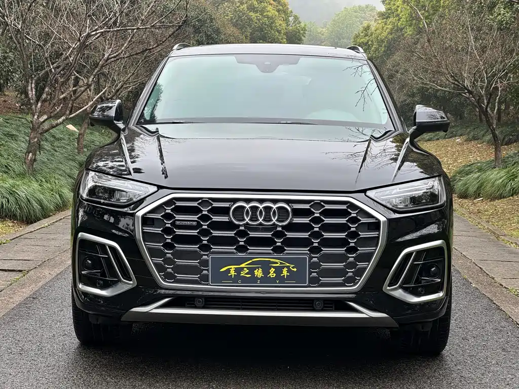 Audi Q5L 2022 — фото 2